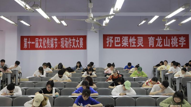 婚礼策划与会议策划：优缺点对比解析